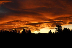 Sunset Chalet, Lake Tekapo